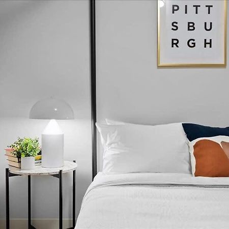Cozysuites Historic 1Br, Downtown Pittsburgh Bagian luar foto